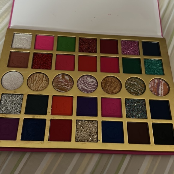 Forever Bella - Picture 2 of 2